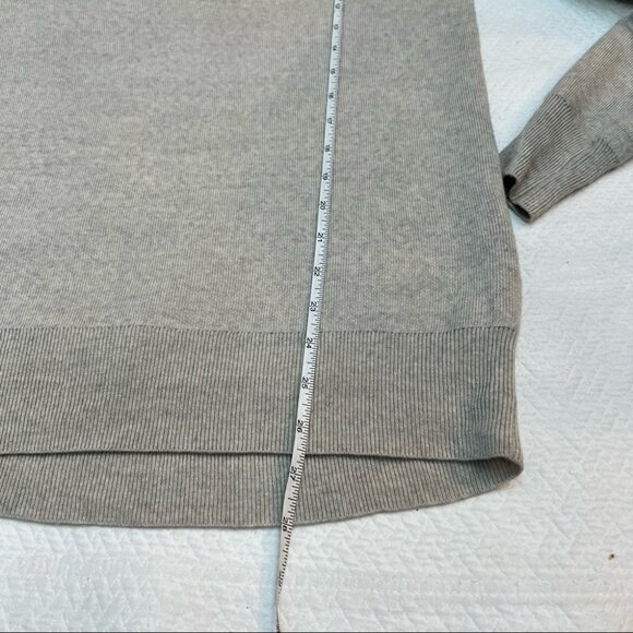 ARITZIA BABATON Deep V-Neck Grey Merino Wool Sweater Size XS - Picture 8 of 10